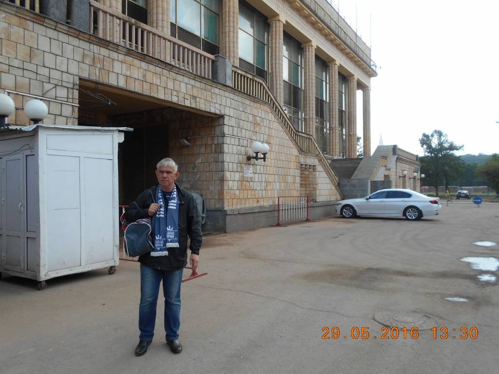 Резерв на утро и на день - я в Лужниках.JPG