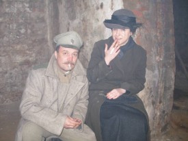 Резерв на утро и на день - я с усами и девушка.JPG