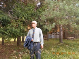 Резерв на утро и на день - Горки В костюме 1942.JPG