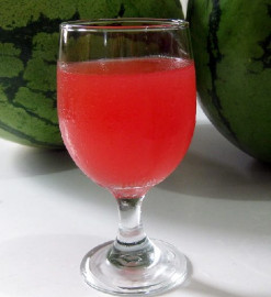 Флудилка. Болталка. Трепалка - domashnyaya-arbuznaya-nastojka.jpg