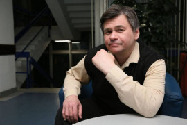 Виталий, 59 лет, 183 см, интеллигентное лицо, представительный вид - 4_Рука у подбородка.jpg