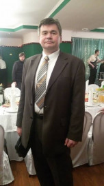 Виталий, 59 лет, 183 см, интеллигентное лицо, представительный вид - п.м Дожить до любви(половина ног).jpg