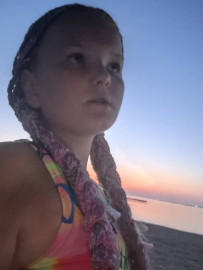 Вероника, 11 лет. Русые длинные волосы, зелёные глаза. Ученица театральной студии. Игровая - 20250710_205626.jpg