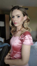 Дочь 39 лет 8   977 9272452