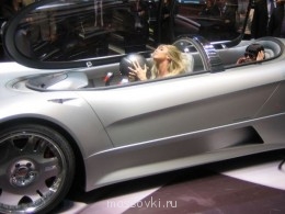 Встречи. Обсуждения встреч. Планирование. - autozoo-010807-boobs-auto-show-23.jpg
