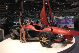 Встречи. Обсуждения встреч. Планирование. - autozoo-010807-boobs-auto-show-27.jpg