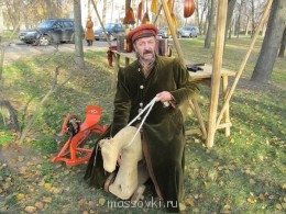 уже уехали...